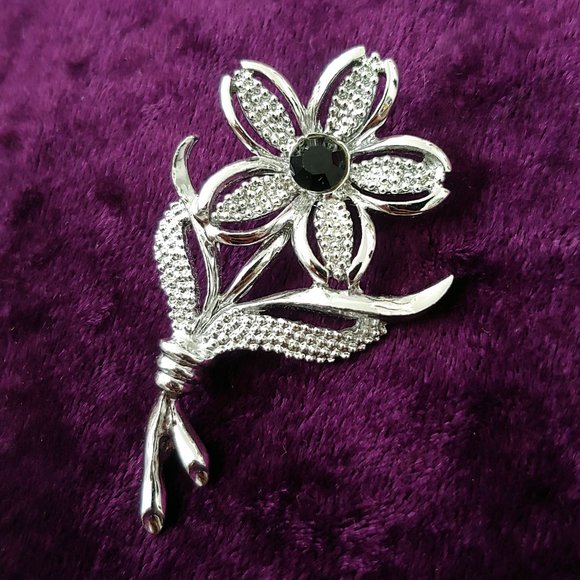 Vintage Jewelry - Vintage Silver Tone Daisy Pin Brooch Sara Coventry